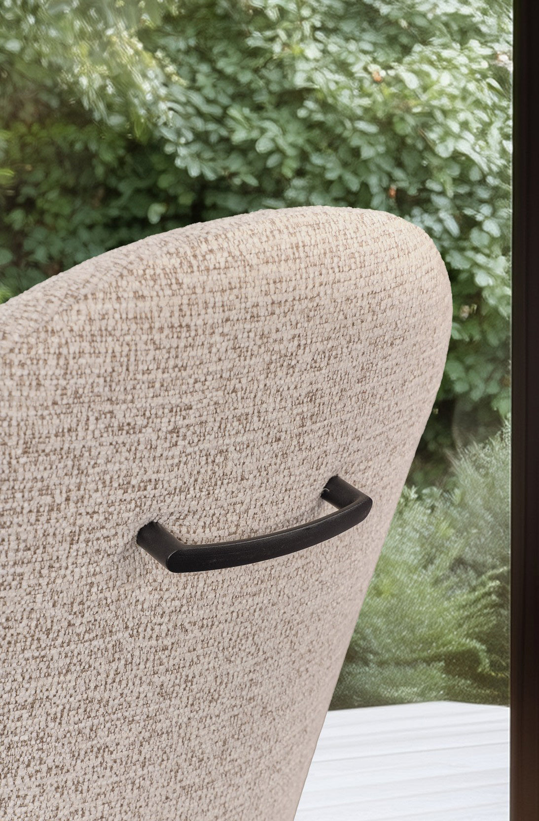 Chaise Elina
